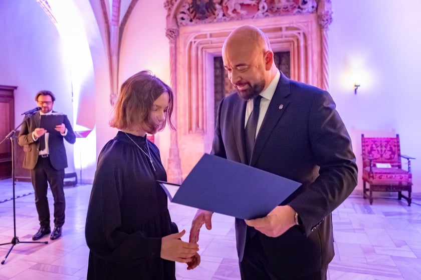 Uroczystość przyznania stypendi&oacute;w dla młodzieży wrocławskiej, uzdolnionej artystycznie