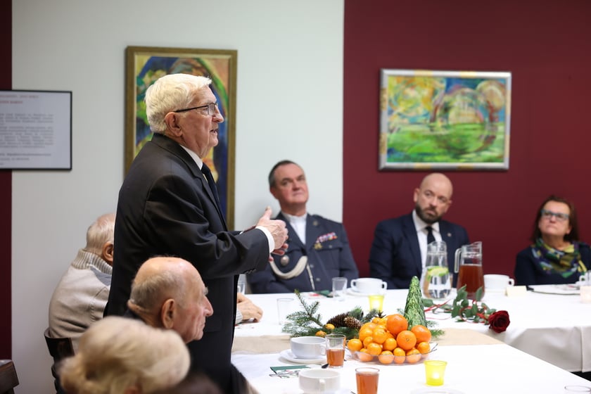 Spotkanie świąteczno-noworoczne z członkami stowarzyszenia Dolnośląska Rodzina Katyńska, 16.01.2024