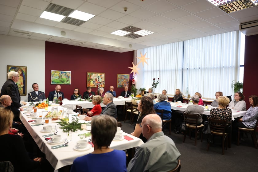 Spotkanie świąteczno-noworoczne z członkami stowarzyszenia Dolnośląska Rodzina Katyńska, 16.01.2024