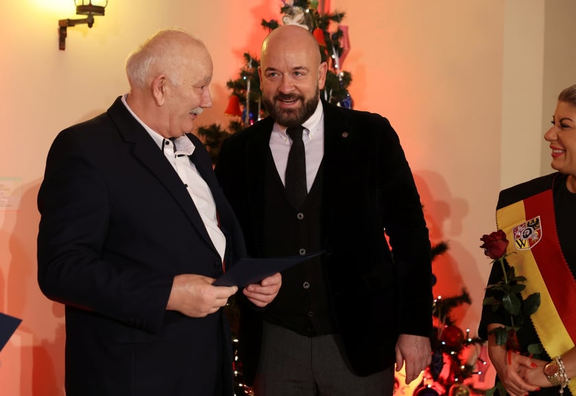 Uroczystość we wrocławskim starym Ratuszu, podczas której podziękowania za pracę na rzecz seniorów odebrało ponad 30 zaangażowanych społecznie wrocławian i wrocławianek.