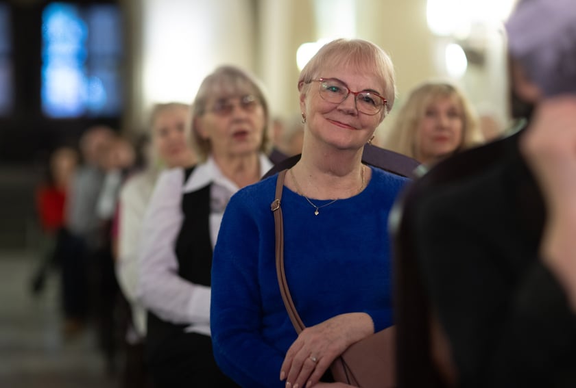 Uroczystość we wrocławskim starym Ratuszu, podczas której podziękowania za pracę na rzecz seniorów odebrało ponad 30 zaangażowanych społecznie wrocławian i wrocławianek.