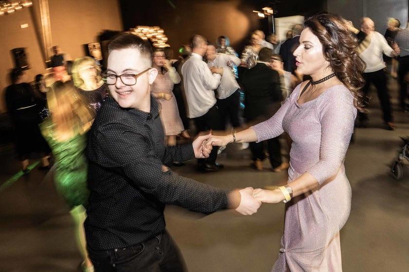 Bal osób z niepełnosprawnością