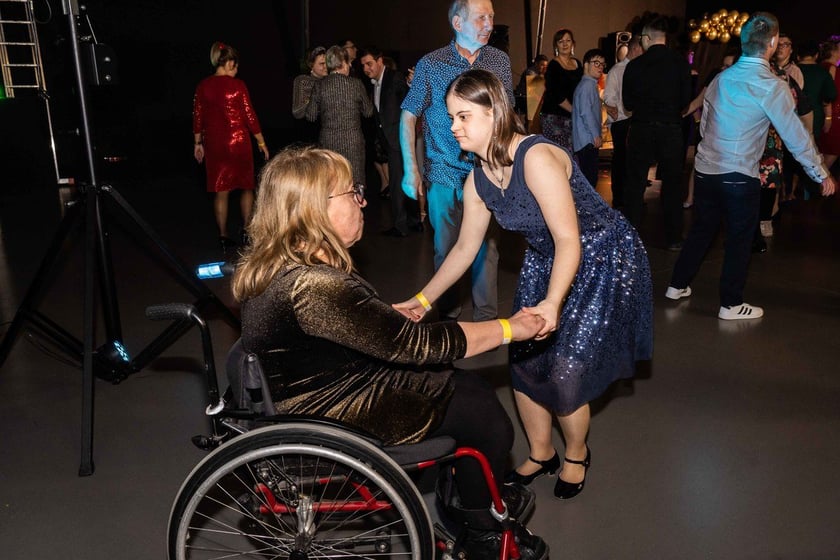 Bal osób z niepełnosprawnością