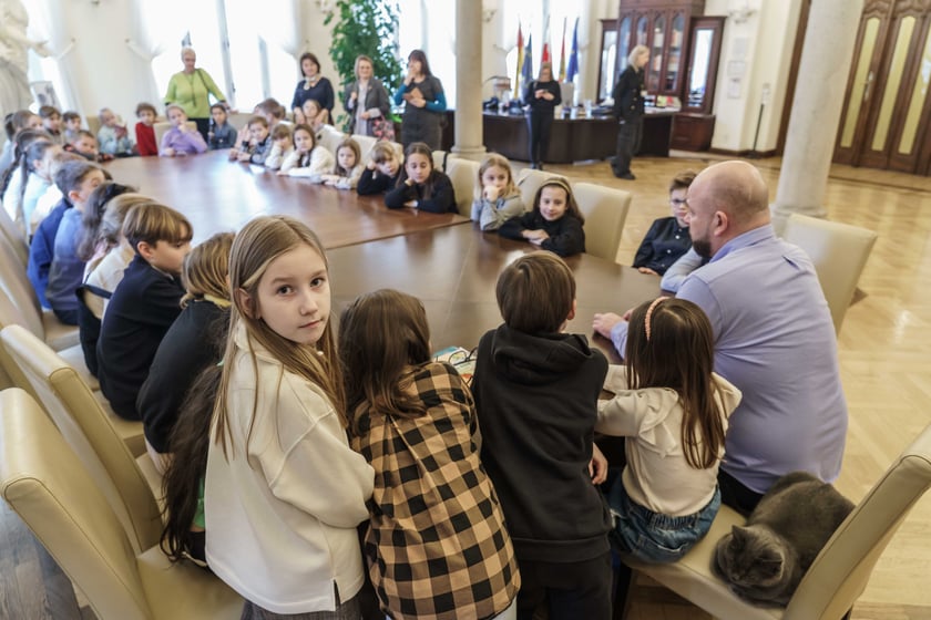 Dziś w Ratuszu gościły kolejne grupy uczniów z wrocławskich szkół