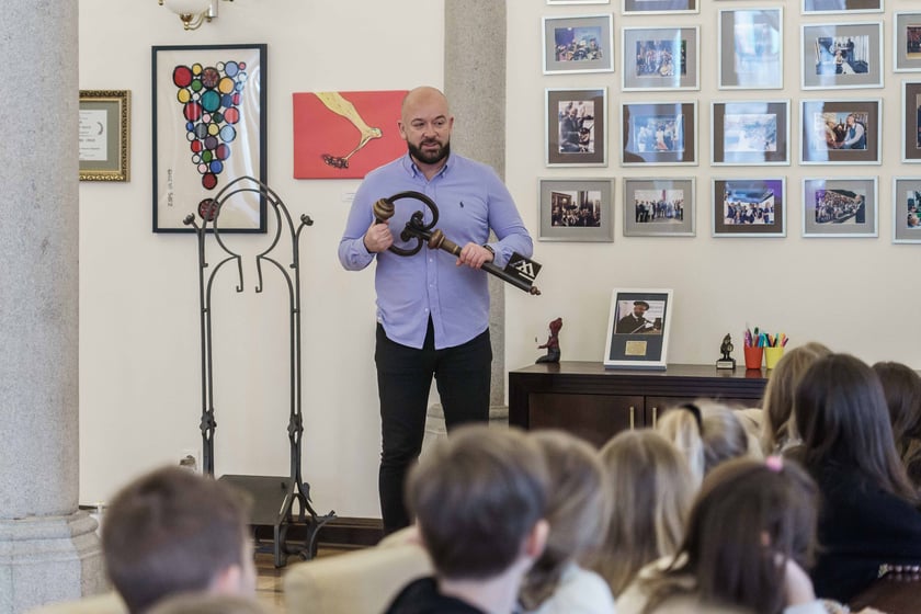 Dziś w Ratuszu gościły kolejne grupy uczniów z wrocławskich szkół