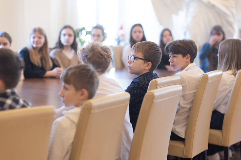 Wizyta młodzieży w gabinecie prezydenta Wrocławia Jacka Sutryka&nbsp;