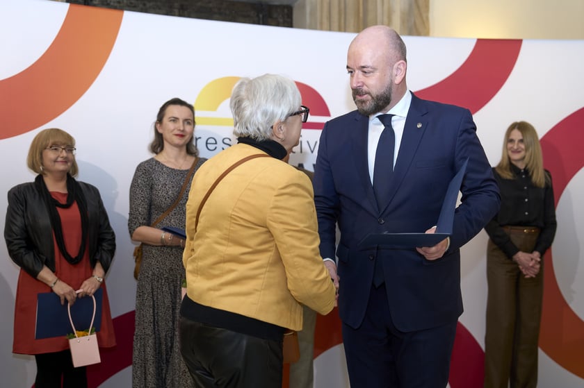 Wyróżnienia prezydenta Wrocławia dla podmiotów współpracujących z Wrocławskim Centrum Integracji