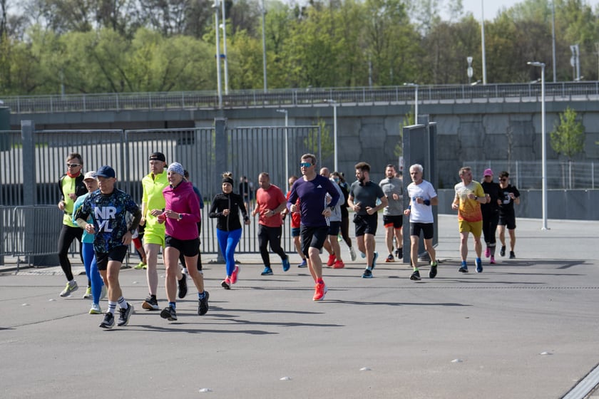 Trening biegowy z Anną Kiełbasińską. Tarczyński Arena, 25.04.2026