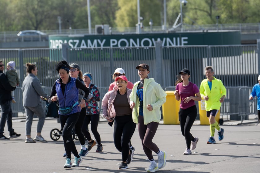 Trening biegowy z Anną Kiełbasińską. Tarczyński Arena, 25.04.2026