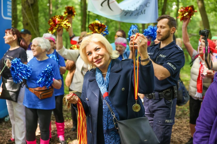 Seniorzy walczyli o puchar w nordic walking
