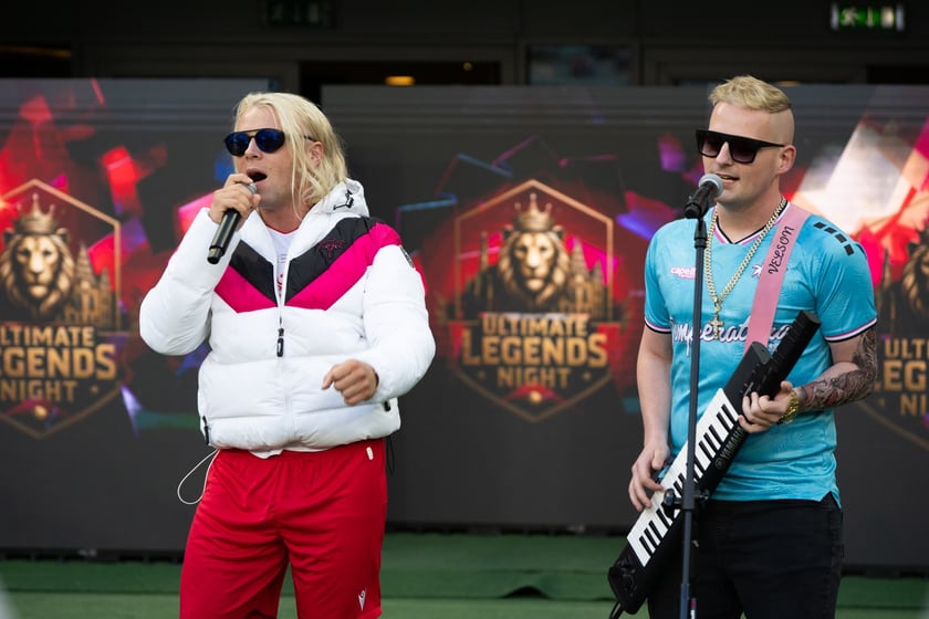 Ultimate Legends Night Wrocław 2026. Polskie legendy i światowe gwiazdy futbolu zmierzyły się 27 maja na boisku Tarczyński Arena Wrocław