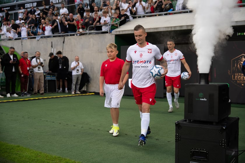 Ultimate Legends Night Wrocław 2026. Polskie legendy i światowe gwiazdy futbolu zmierzyły się 27 maja na boisku Tarczyński Arena Wrocław
