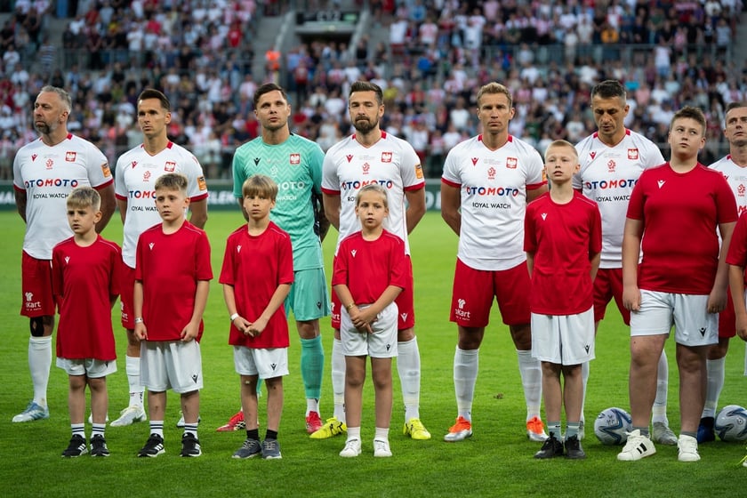 Ultimate Legends Night Wrocław 2026. Polskie legendy i światowe gwiazdy futbolu zmierzyły się 27 maja na boisku Tarczyński Arena Wrocław