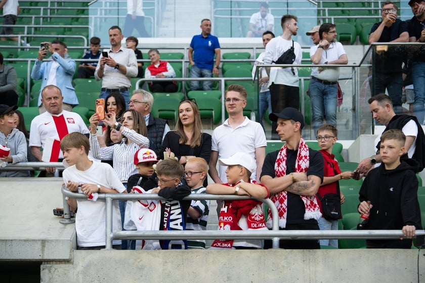 Ultimate Legends Night Wrocław 2026. Polskie legendy i światowe gwiazdy futbolu zmierzyły się 27 maja na boisku Tarczyński Arena Wrocław