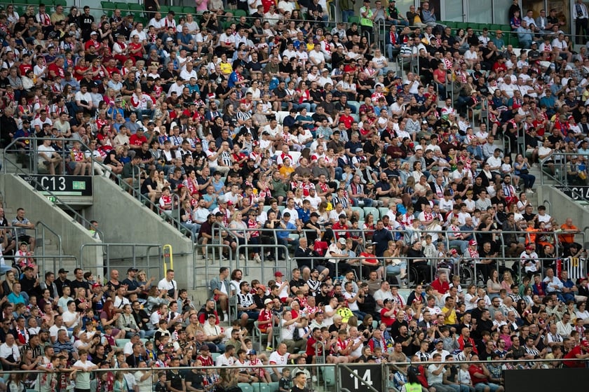 Ultimate Legends Night Wrocław 2026. Polskie legendy i światowe gwiazdy futbolu zmierzyły się 27 maja na boisku Tarczyński Arena Wrocław