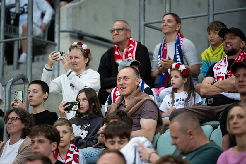 Ultimate Legends Night Wrocław 2026. Polskie legendy i światowe gwiazdy futbolu zmierzyły się 27 maja na boisku Tarczyński Arena Wrocław