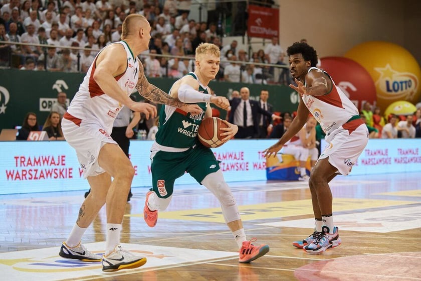 Koszykarze Śląska i Legii stworzyli w Warszawie emocjonujące widowisko