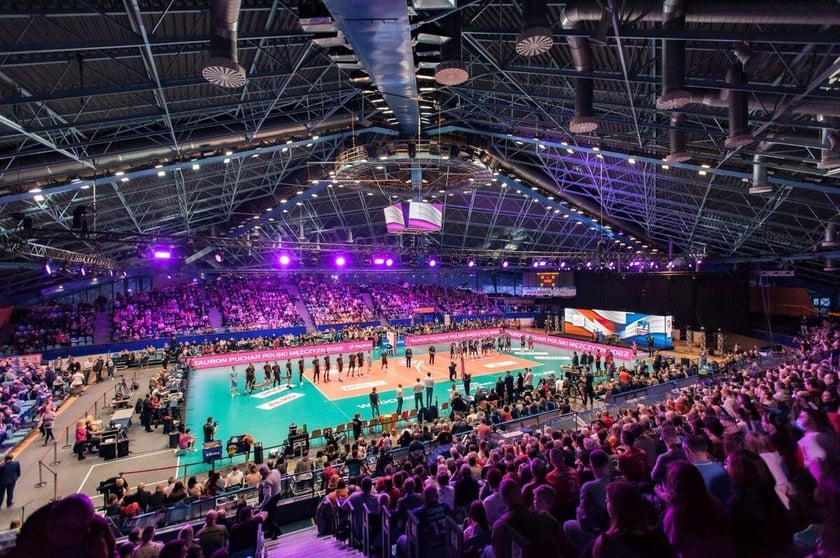 W Hali Orbita wymieniono właśnie parkiet. Odbywa się tu mnóstwo imprez sportowych czy muzycznych