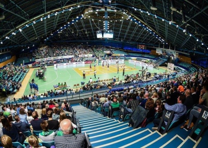 W Hali Orbita wymieniono właśnie parkiet. Odbywa się tu mnóstwo imprez sportowych czy muzycznych