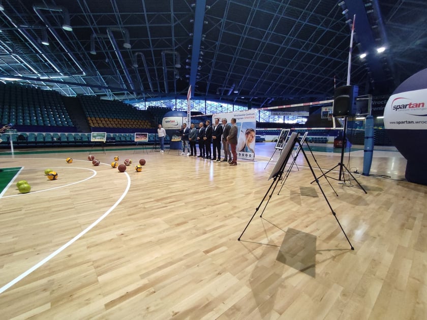 ?Tanie Granie? to miejski program wsparcia dla wrocławskich drużyn sportowych, które mogą nieodpłatnie korzystać m.in. z Hali Orbita