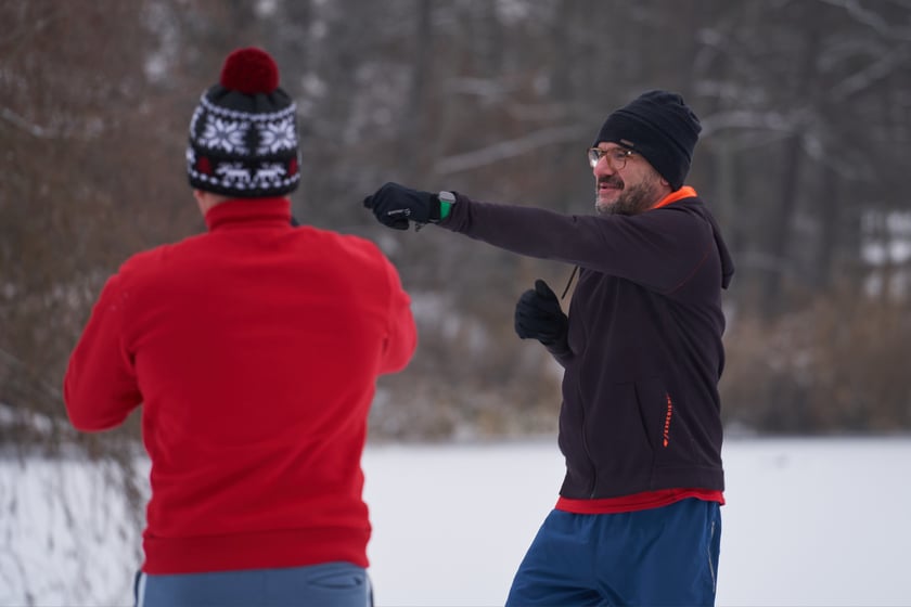 Charytatywne morsowanie dla Rafała Fabicha na Jeziorze Pawłowickim - 18 grudnia 2022 r. - zdjęcia uczestników