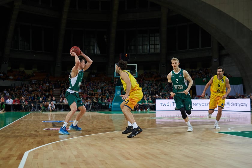 Zdjęcia z meczy Śląska Wrocław z Gran Canarią 11 stycznia 2023 w Hali Stulecia