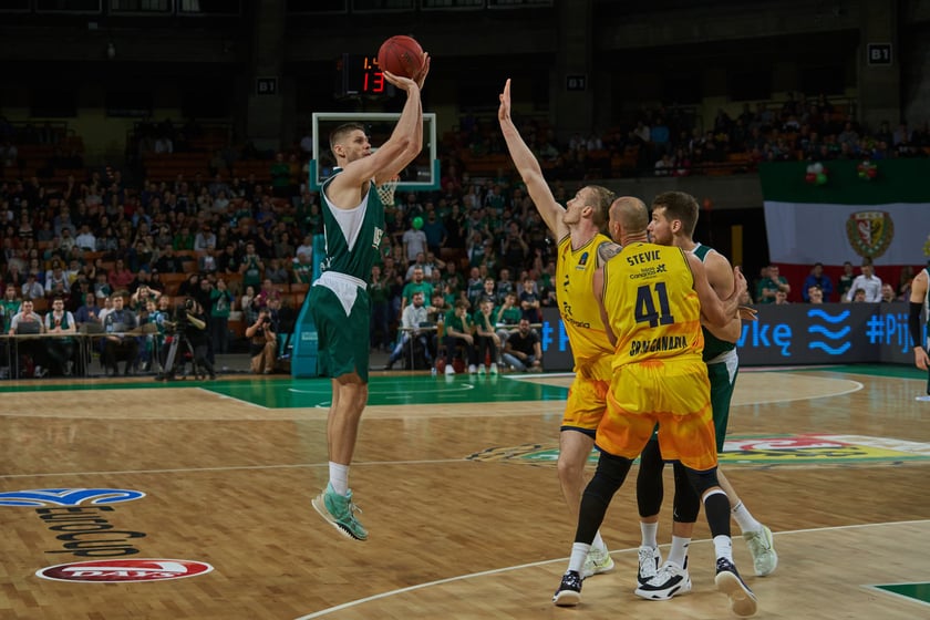 Zdjęcia z meczy Śląska Wrocław z Gran Canarią 11 stycznia 2023 w Hali Stulecia