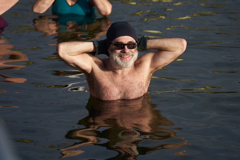 Wrocławskie morsy podczas morsowania na Morskim Oku - 14 stycznia 2023 r.