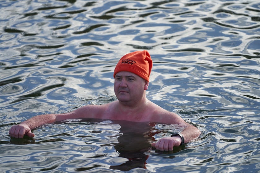 Wrocławskie morsy podczas morsowania na Morskim Oku - 14 stycznia 2023 r.