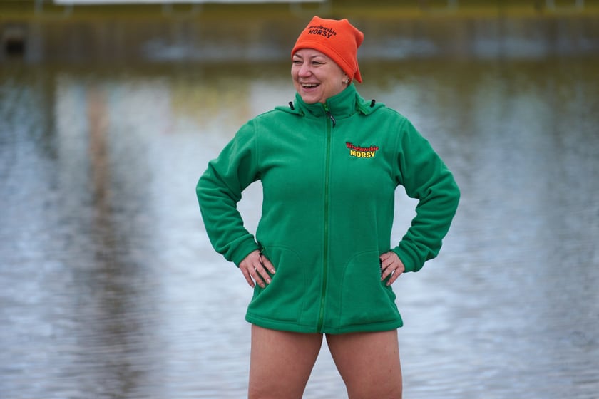 Wrocławskie morsy podczas morsowania na Morskim Oku - 14 stycznia 2023 r.