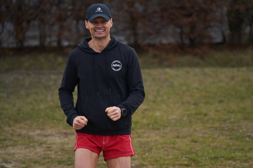 Wrocławskie morsy podczas morsowania na Morskim Oku - 14 stycznia 2023 r.