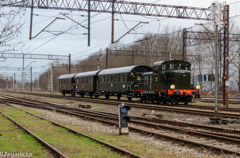 Przejazd zabytkowymi pociągami po Wrocławiu, 12.03.2023