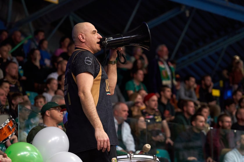 Śląsk Wrocław - Astoria Bydgoszcz w hali Orbita, zdjęcia kibiców i meczu