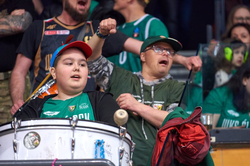 Śląsk Wrocław - Astoria Bydgoszcz w hali Orbita, zdjęcia kibiców i meczu