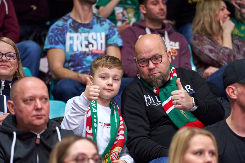 Śląsk Wrocław - Astoria Bydgoszcz w hali Orbita, zdjęcia kibiców i meczu