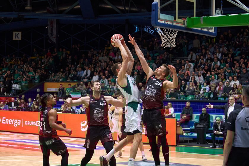 Śląsk Wrocław - Astoria Bydgoszcz w hali Orbita, zdjęcia kibiców i meczu