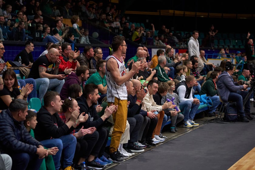 Śląsk Wrocław - Astoria Bydgoszcz w hali Orbita, zdjęcia kibiców i meczu
