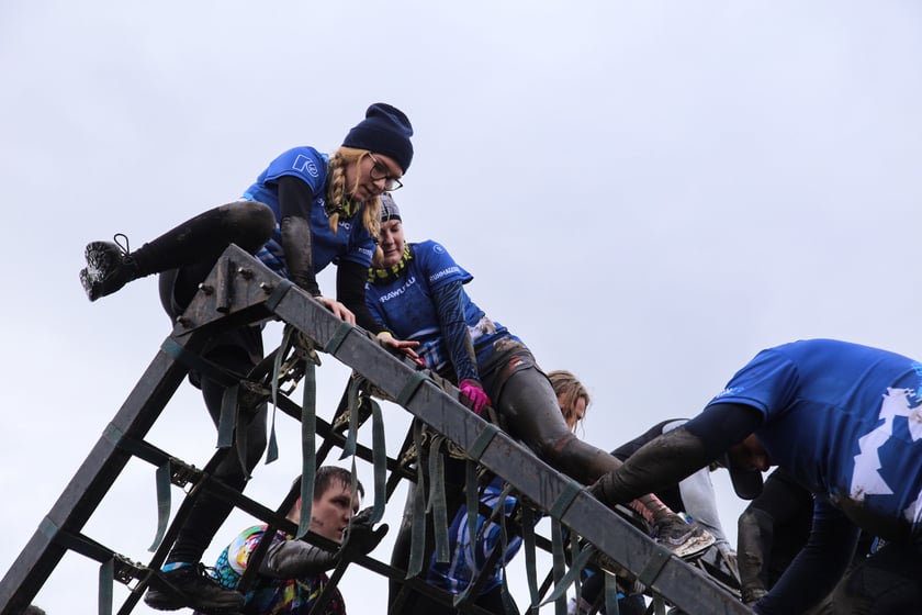Zawody Runmageddon na Tarczyński Arena na Pilczycach we Wrocławiu