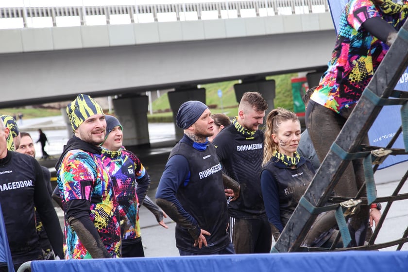 Zawody Runmageddon na Tarczyński Arena na Pilczycach we Wrocławiu
