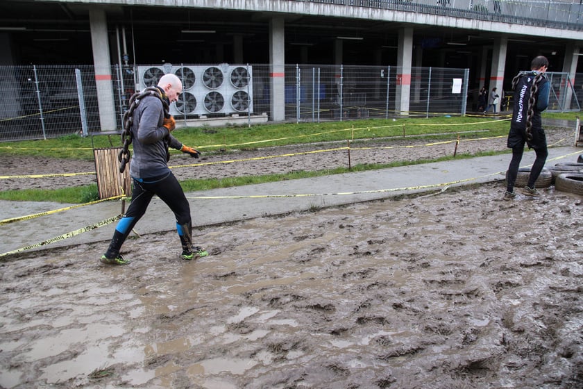 Zawody Runmageddon na Tarczyński Arena na Pilczycach we Wrocławiu