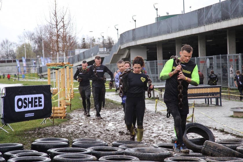 Zawody Runmageddon na Tarczyński Arena na Pilczycach we Wrocławiu