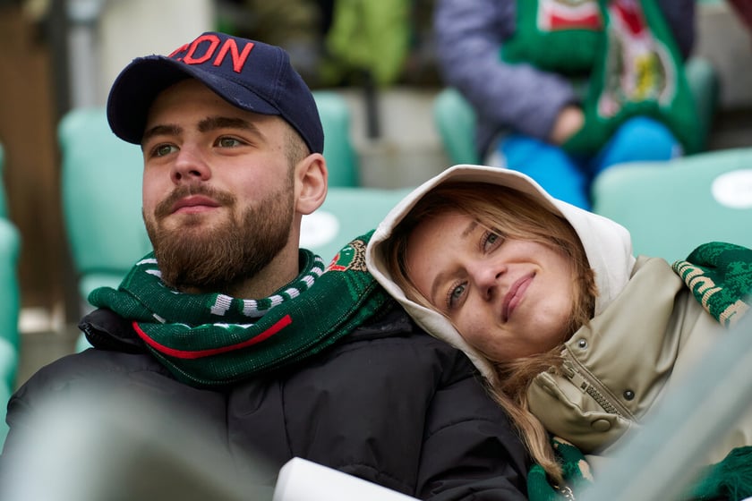 Kibice na trybunach Tarczyński Arena we Wrocławiu, mecz Śląsk Wrocław - Piast Gliwice, 06.04.2023