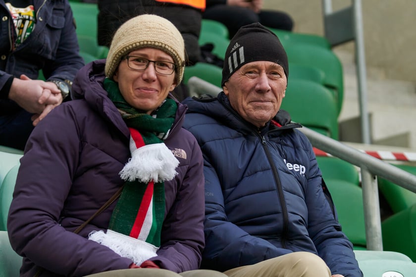 Kibice na trybunach Tarczyński Arena we Wrocławiu, mecz Śląsk Wrocław - Piast Gliwice, 06.04.2023