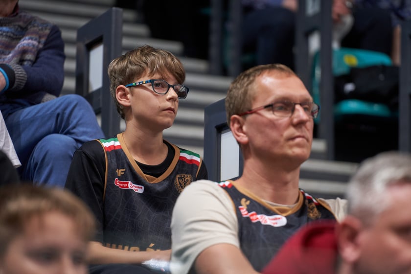 Kibice na meczu Śląska w hali Orbita 3 maja 2023