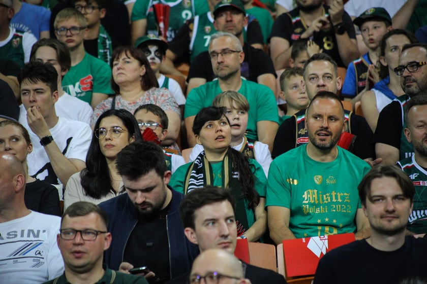 Kibice na meczu Śląsk - Legia w Hali Stulecia