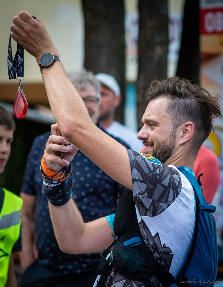Uczestnicy biegu "3 x Śnieżka = 1 x Mont Blanc"