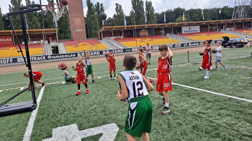 Sportowe rozpoczęcie roku szkolnego na Stadionie Olimpijskim