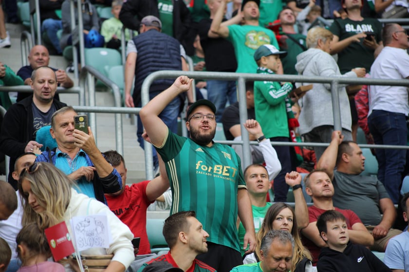 Śląsk Wrocław wygrał z Piastem Gliwice - zdjęcia kibiców