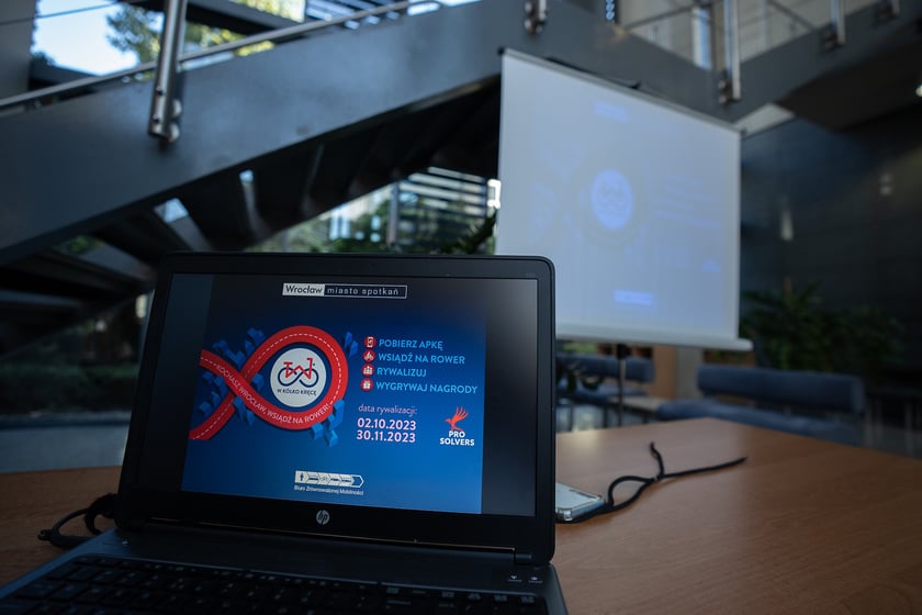 Spotkanie o akcji "W kółko kręcę" w urzędzie miejskim, 28 września 2023