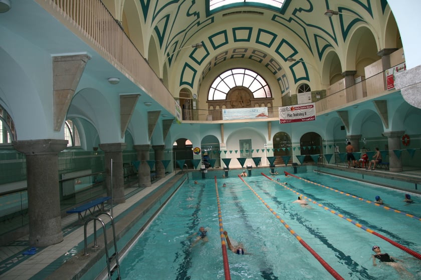 basen przy ul. Teatralnej we Wrocławiu